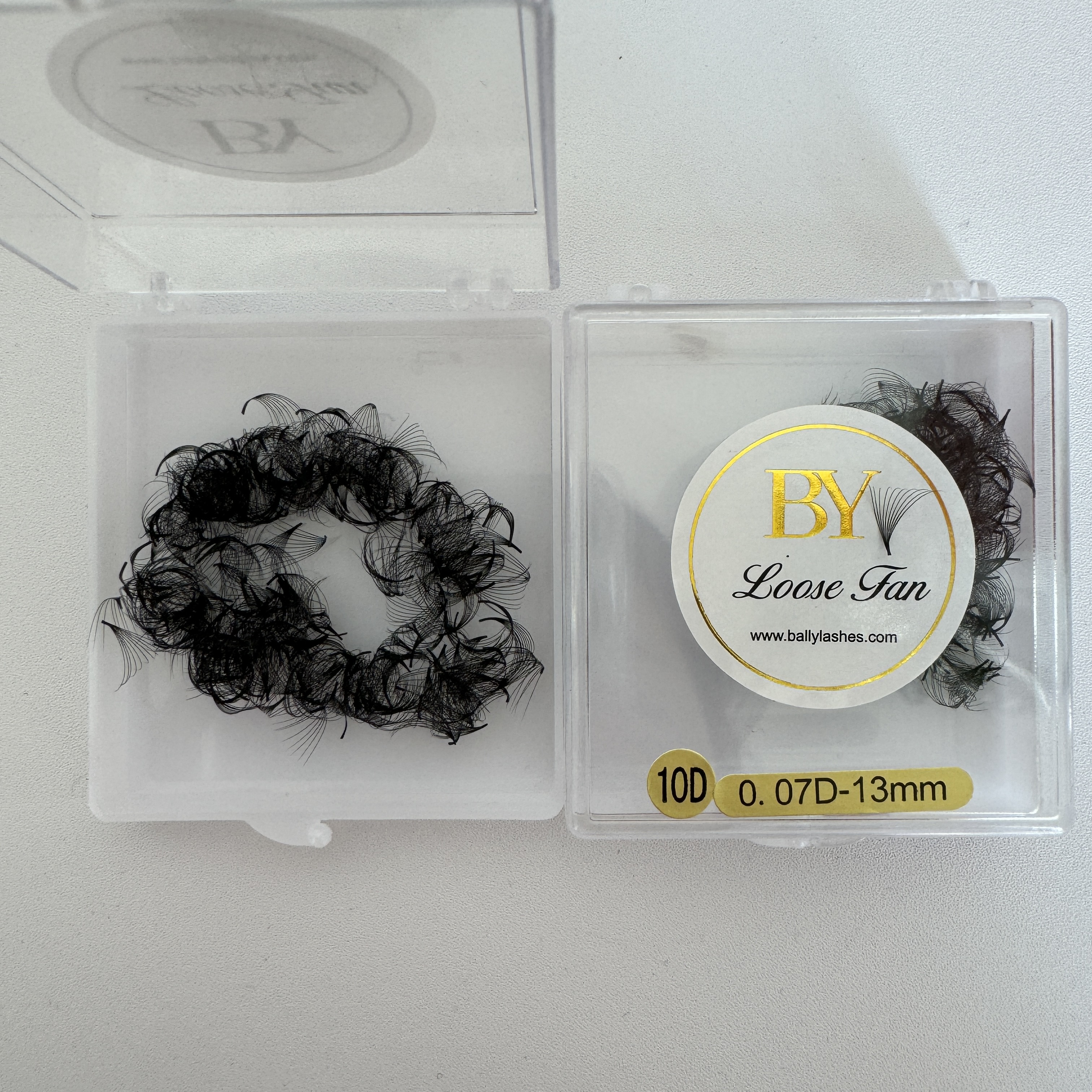 0.07 10D D curl 300pcs fan 